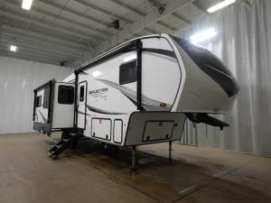 Reflection 303RLS Photo