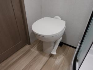 Reflection 303RLS Photo