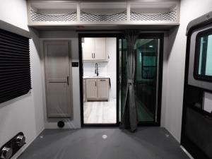 Momentum G-Class 29GS Photo
