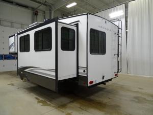 Arcadia Super Lite 248SLRE Photo
