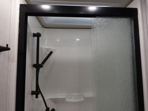 Frontier 34GT Photo