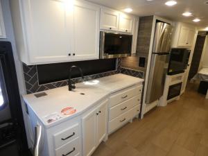 Open Road Allegro 36 LA Photo