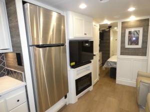 Open Road Allegro 36 LA Photo