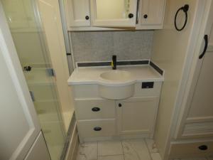 Allegro Bay 38 BB Photo