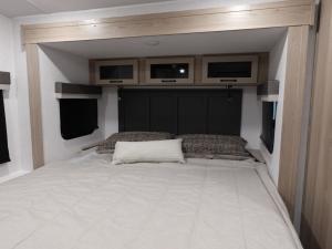 Rockwood Ultra Lite 2619FK Photo