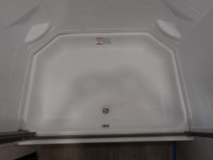 Cougar Half-Ton 28BHS Photo