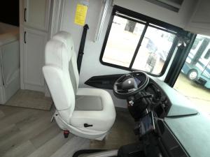 Bounder 35K Photo
