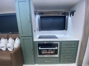 IBEX RV Suite RVS3 Photo