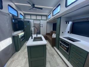 IBEX RV Suite RVS3 Photo