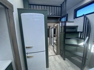 IBEX RV Suite RVS3 Photo