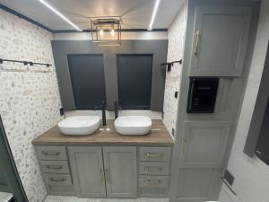 IBEX RV Suite RVS3 Photo
