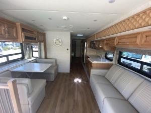 Bay Star 3618 Photo