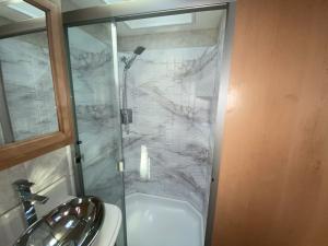 Bay Star 3618 Photo