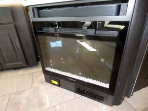 Discovery 38N Photo