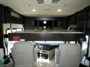 Discovery 38N Photo
