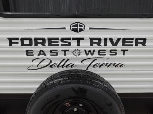 Della Terra 272RL Photo