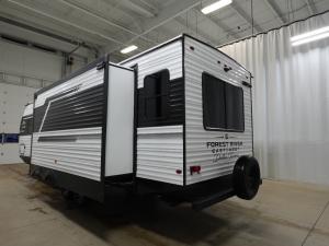 Della Terra 272RL Photo