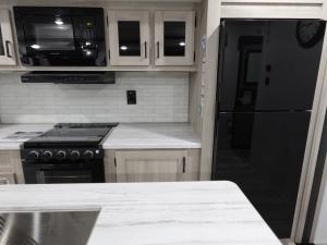 Della Terra 272RL Photo