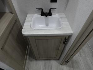 Della Terra 272RL Photo