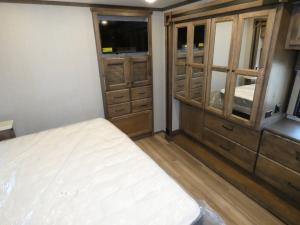 Open Road Allegro 34 PA Photo