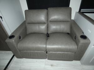 Entourage 340BH Photo