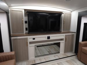 Wildwood Heritage Glen Elite Series 36FL Photo