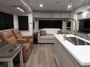 Model Z Air 297 Photo