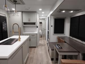 Model Z Air 297 Photo