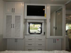 Vacationer 35K Photo