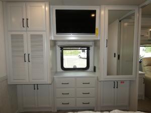 Vacationer 35K Photo