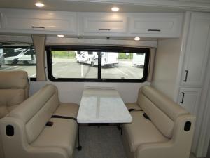 Vacationer 35K Photo