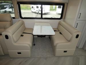 Vacationer 35K Photo