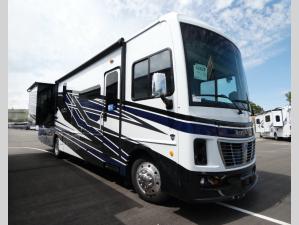 Vacationer 35K Photo