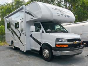 Chateau 22E Chevy Photo