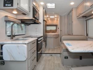 Chateau 22E Chevy Photo