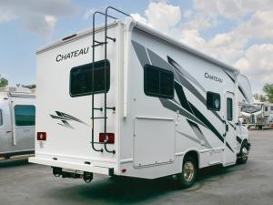 Chateau 22E Chevy Photo