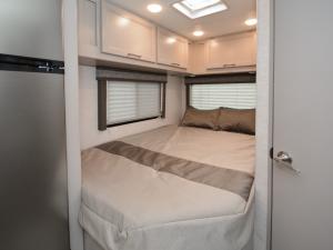 Chateau 22E Chevy Photo