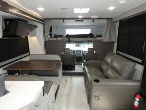 Entourage 320LV Photo