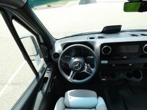 Strada-ion Tour AWD Photo