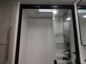 Model G 3970 Photo