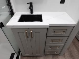 Model G 3970 Photo