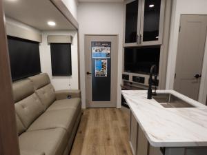 Valor All-Access 32A10 Photo