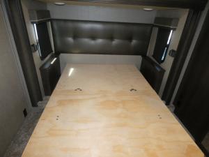 Reflection 337RLS Photo