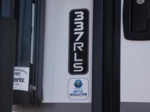 Reflection 337RLS Photo