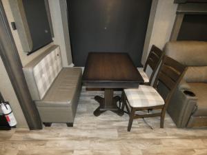 Reflection 337RLS Photo