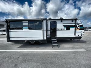 Passport Super Lite 2870RL Photo