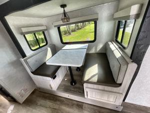 R Pod RP-203 Photo