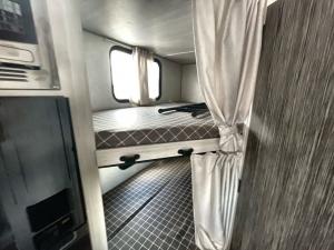 R Pod RP-203 Photo
