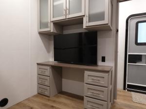 Avenue 39MBR Photo