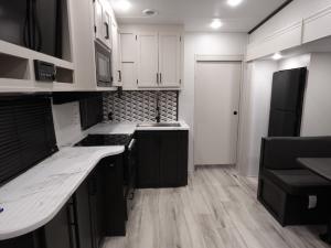 Arcadia Select 27SBH Photo